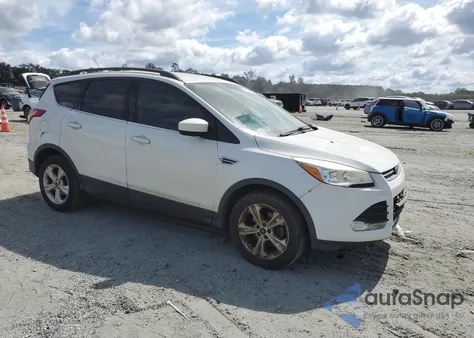 2015 Ford Escape Se z USA, uszkodzony, nr VIN 1FMCU0GX0FUA64332